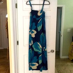 Old Navy maternity maxi dress. Size S